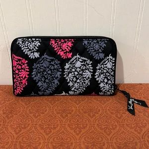 Vera Bradley Wallet NWT